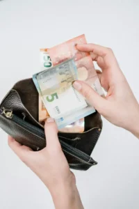 Brent Petrolün Varili 93,33 Dolar